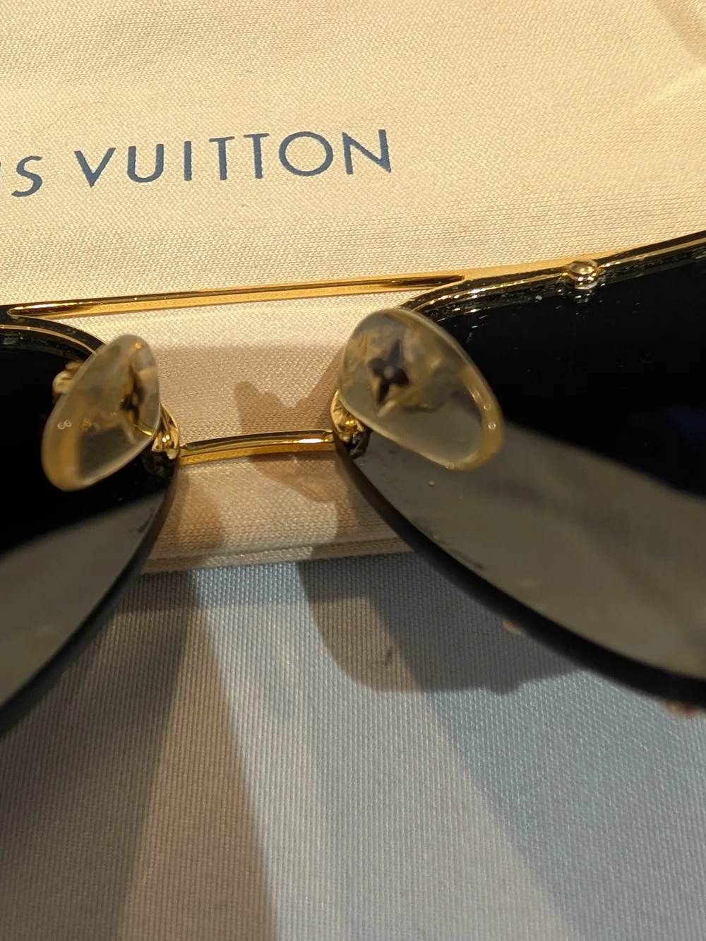 Louis Vuitton Gold Frame Sunglasses with Gray Lenses(ORIGINALS)